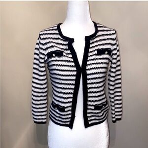 Forever 21 knit cream & white cardigan